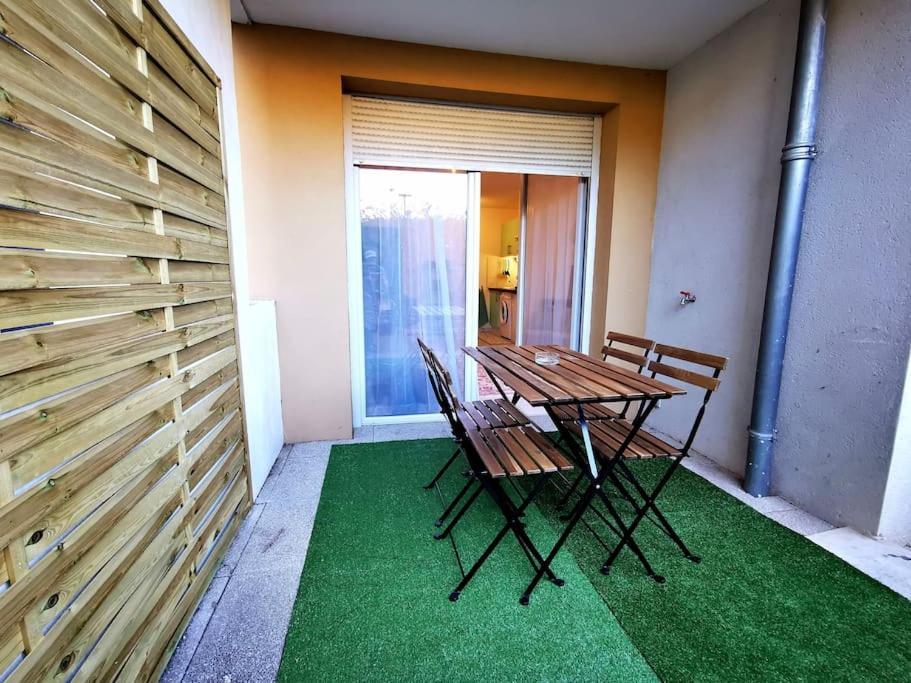 Grand Studio Lumineux Et Sa Terrasse Au Calme Toulouse Kültér fotó